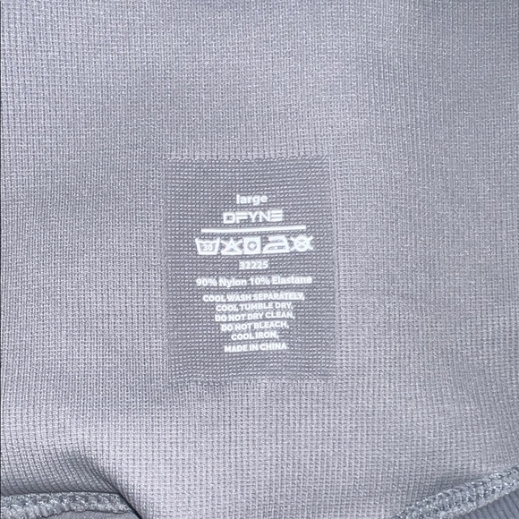 Dafne Women's butt enhancing Gray Leggings - Picture 3 of 4